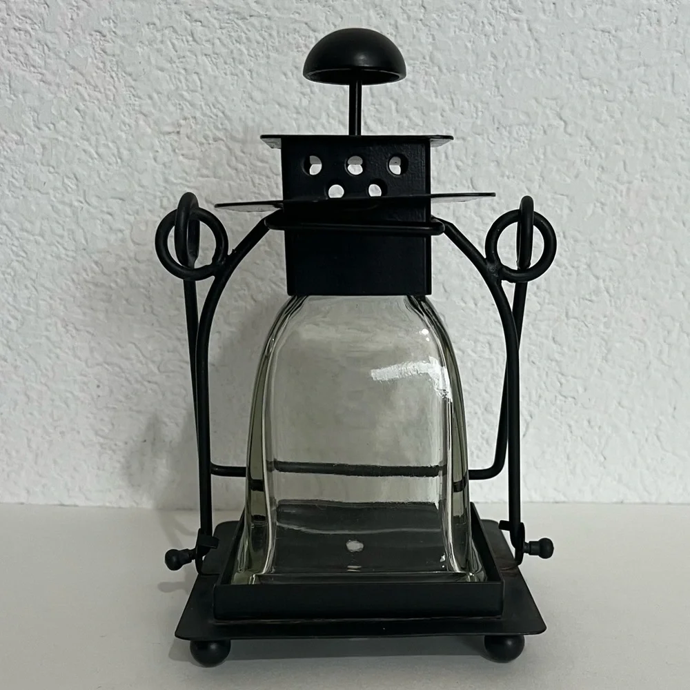 Frontgate Vintage Windproof Candle Holder Lantern Indoors & Outdoors Black